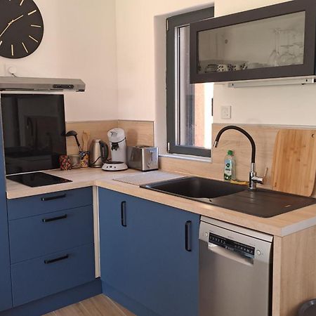 Logement Neuf A 2 Pas Du Lac La Bridoire Εξωτερικό φωτογραφία